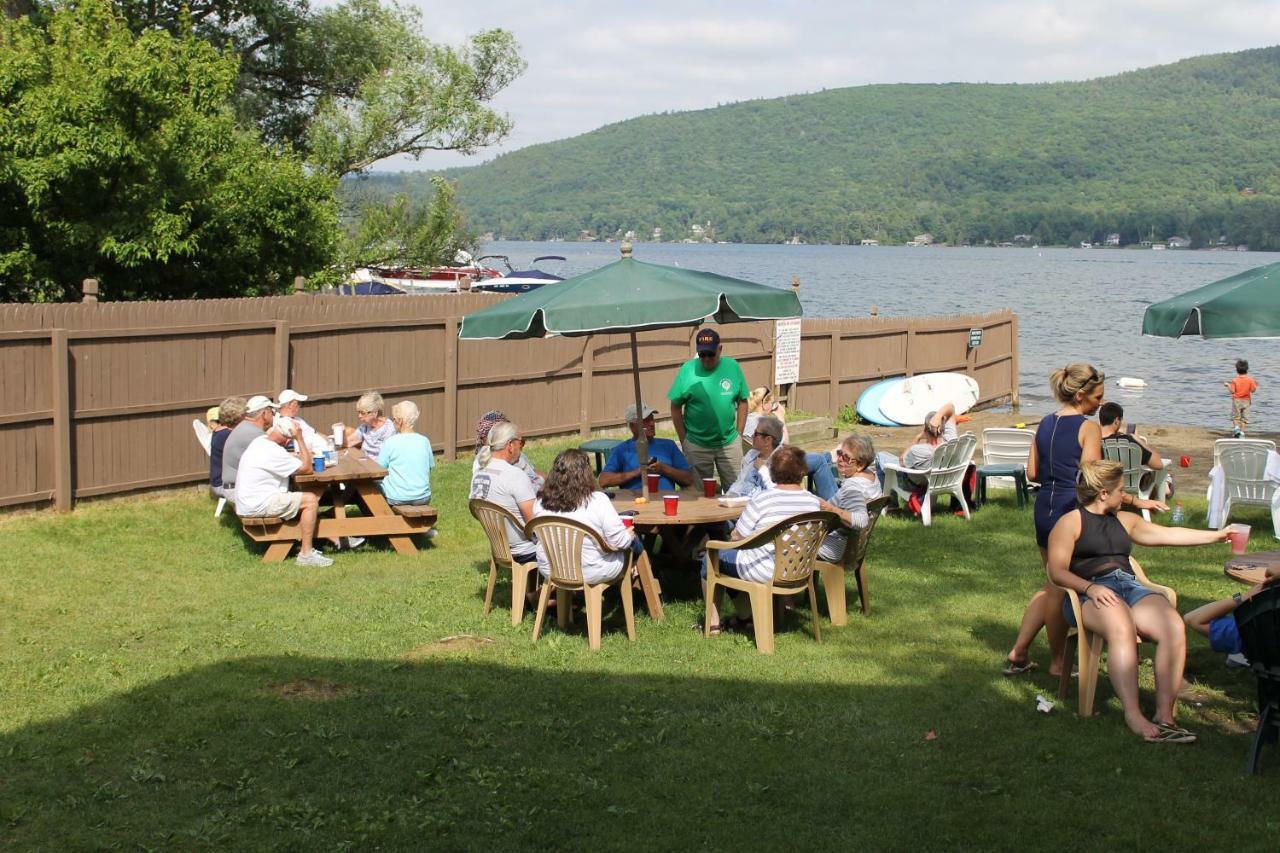 The Sundowner On Lac George Extérieur photo